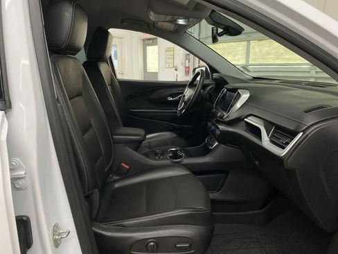 Used 2023 GMC Terrain SLT image 20