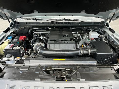 Used 2023 Nissan Frontier PRO-4X w/ Pro-4X Premium Package AWD/4WD image 24