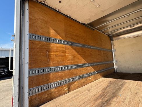 Used 2014 Chevrolet Express 3500 Extended image 21