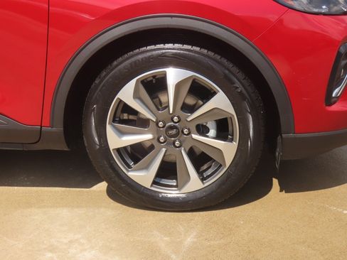 Used 2023 Ford Escape Platinum FWD image 9