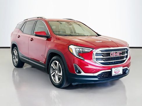 Used 2021 GMC Terrain SLT FWD image 3
