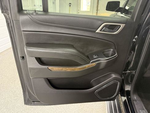 Used 2018 GMC Yukon XL Denali w/ Enhanced Security Package image 36