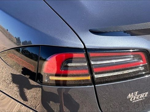 Used 2022 Tesla Model S Plaid AWD/4WD image 21