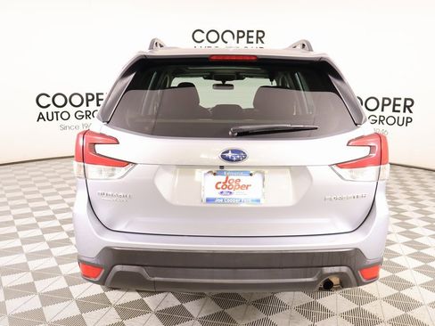 Used 2022 Subaru Forester Premium image 22