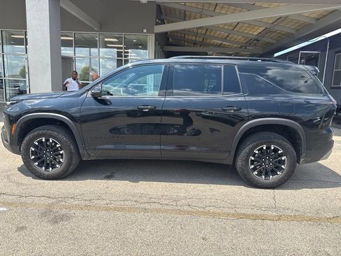 Used 2024 Chevrolet Traverse Z71 w/ LPO, Floor Liner Package AWD/4WD image 9