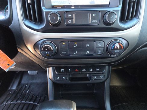 Used 2019 GMC Canyon Denali image 25