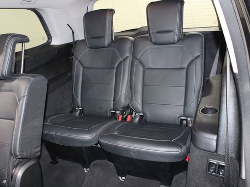 Used 2015 Mercedes-Benz GL 550 4MATIC image 25