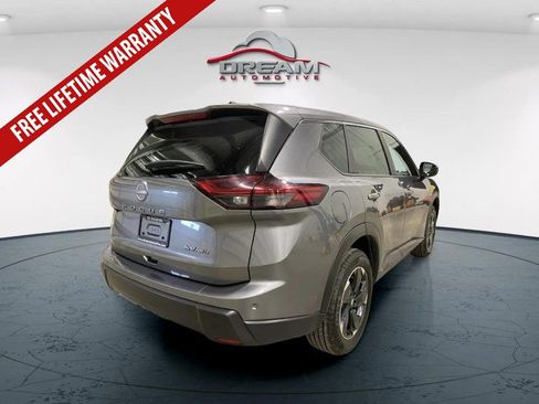 Used 2024 Nissan Rogue SV AWD/4WD image 18