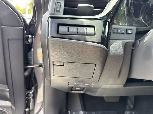 Used 2024 Lexus ES 300h Ultra Luxury w/ Accessory Package (Z2) FWD image 57