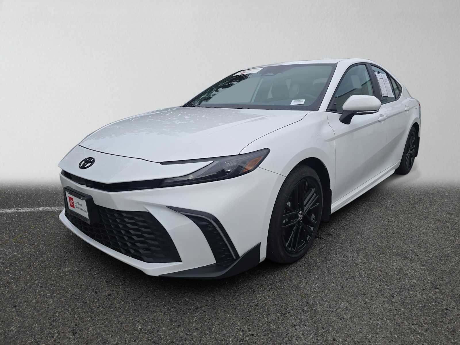 Used 2026 Toyota Camry SE w/ Convenience Package FWD image 7