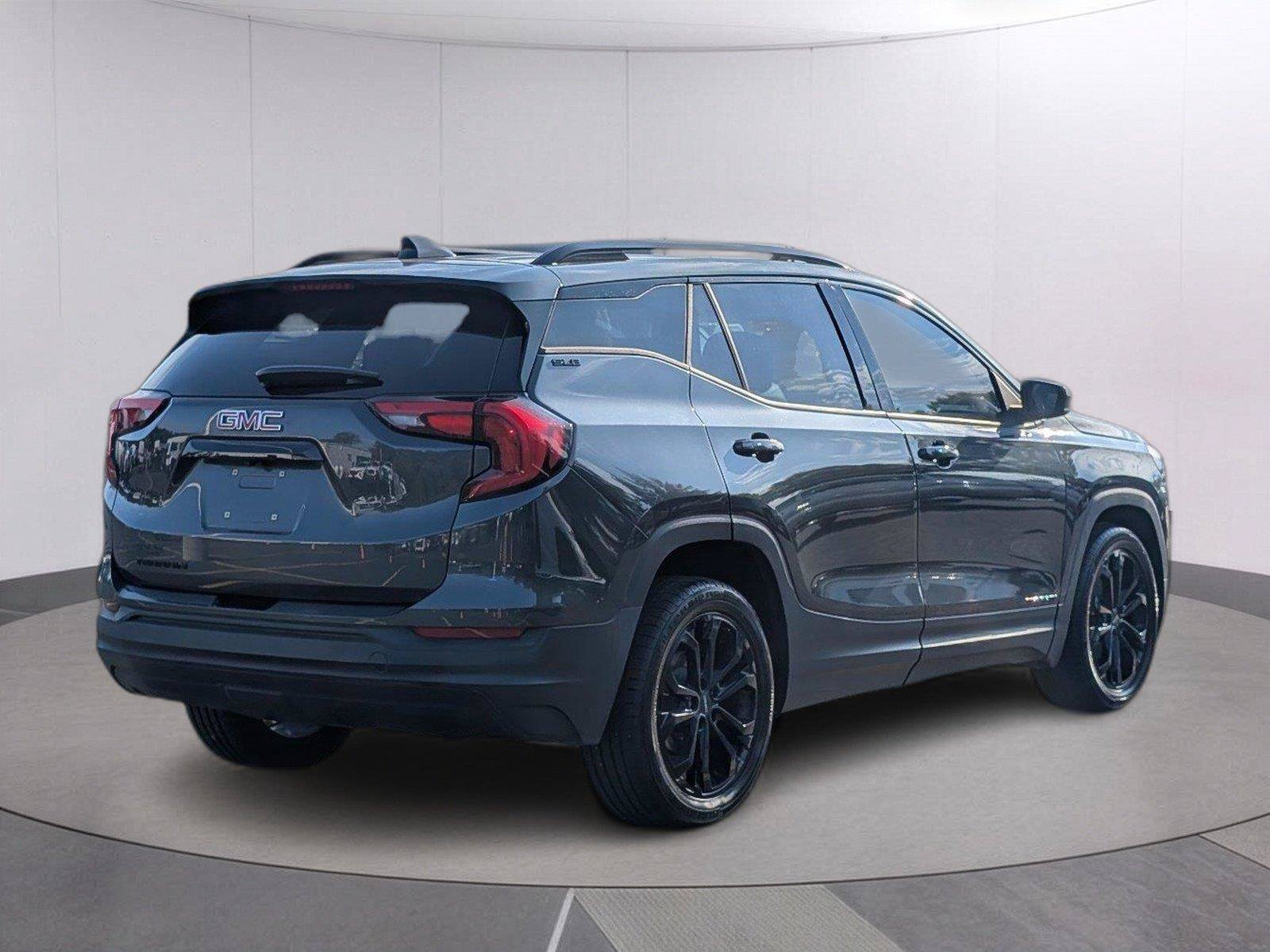 Used 2020 GMC Terrain SLE w/ Elevation Edition FWD image 7
