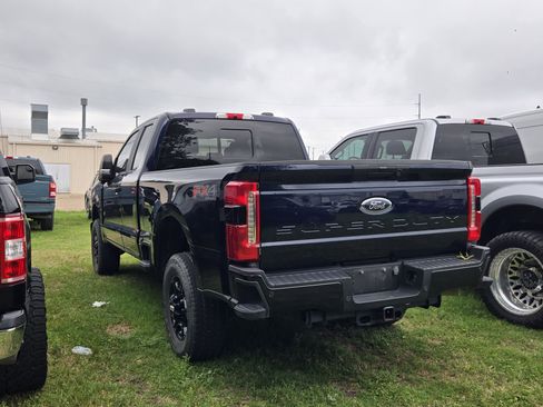 Used 2023 Ford F250 XL w/ STX Appearance Package AWD/4WD image 6