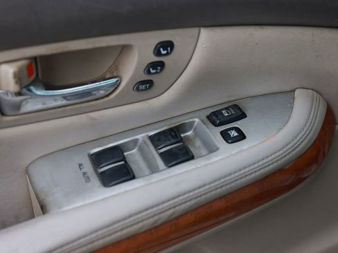 Used 2006 Lexus RX 330 image 36