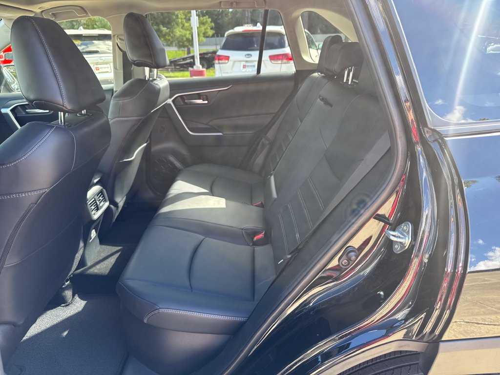 Certified 2025 Toyota RAV4 XLE Premium AWD/4WD image 30