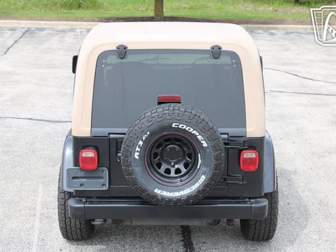 Used 2001 Jeep Wrangler Sahara AWD/4WD image 10