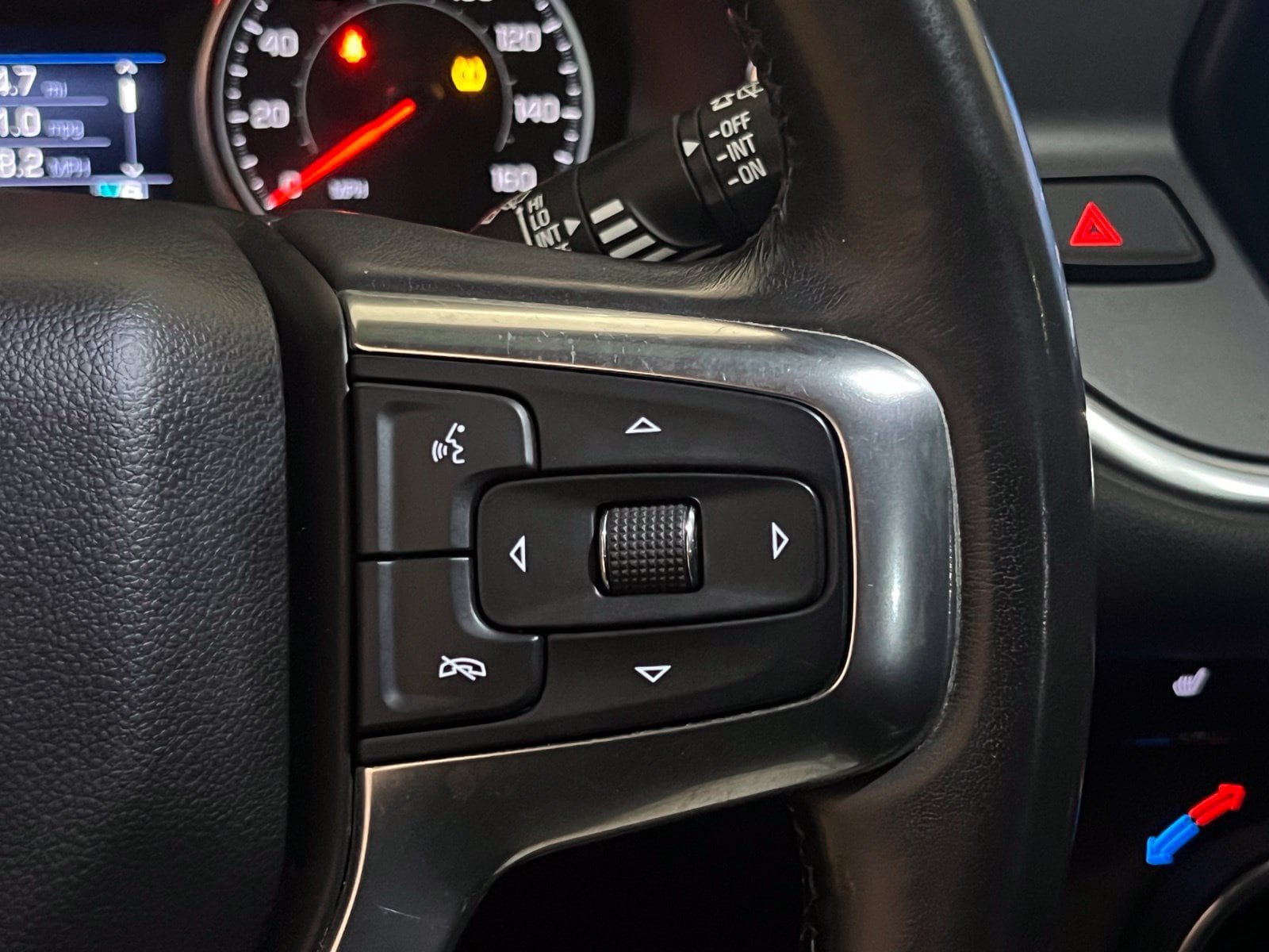 Used 2019 Chevrolet Blazer LT FWD image 24