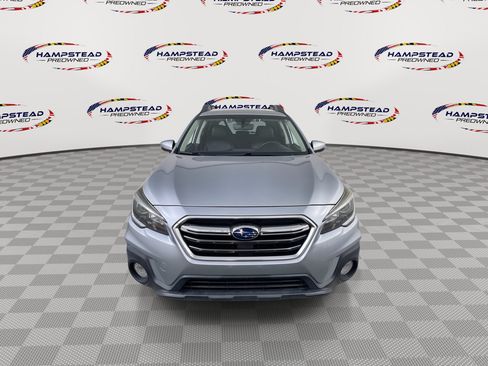 Used 2019 Subaru Outback 2.5i Limited AWD/4WD image 3