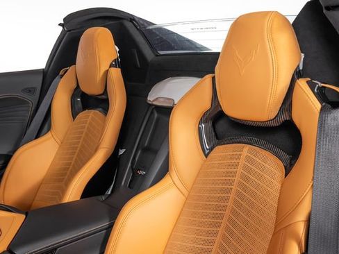 Used 2025 Chevrolet Corvette Z06 RWD image 16