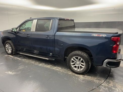 Used 2022 Chevrolet Silverado 1500 LT image 2