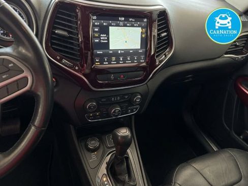 Used 2019 Jeep Cherokee Limited AWD/4WD image 7