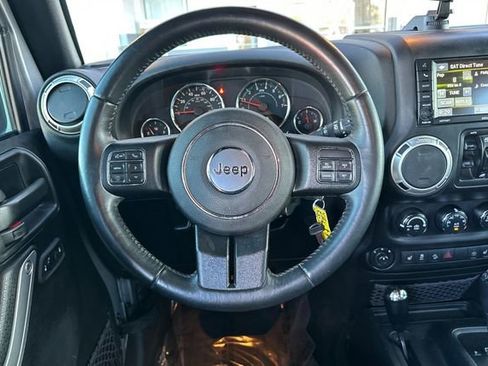 Used 2017 Jeep Wrangler Unlimited Sahara w/ Connectivity Group image 16