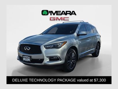 Used 2017 INFINITI QX60 Luxe w/ Deluxe Technology Package