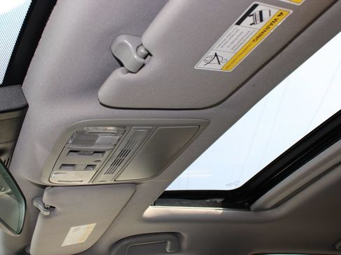 Used 2018 Honda CR-V EX image 11