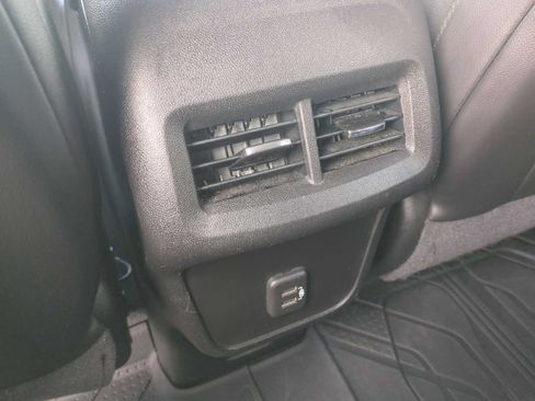 Used 2021 Chevrolet Equinox Premier FWD image 20