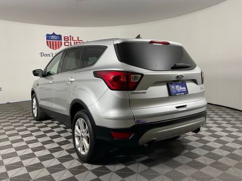 Certified 2019 Ford Escape SE image 5