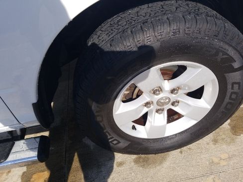 Used 2019 RAM 1500 Tradesman w/ Chrome Plus Package image 24