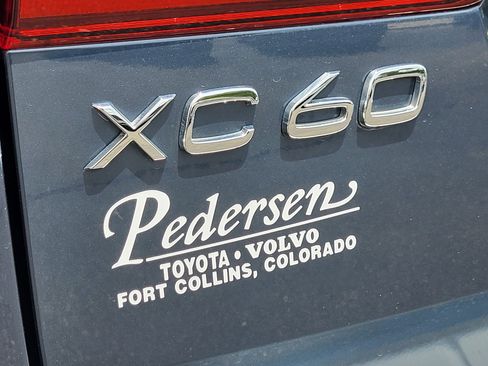Certified 2023 Volvo XC60 B5 Ultimate w/ Protection Package Premier AWD/4WD image 9