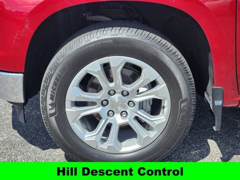 Used 2022 Chevrolet Silverado 1500 LTZ AWD/4WD image 9