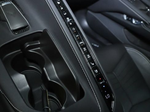 Used 2021 Chevrolet Corvette Stingray Preferred Cpe w/ Z51 Performance Package RWD image 26