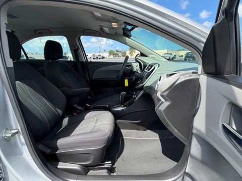 Used 2020 Chevrolet Sonic LT FWD image 16