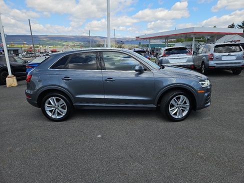 Used 2017 Audi Q3 2.0T Premium Plus w/ Premium Plus Package AWD/4WD image 2