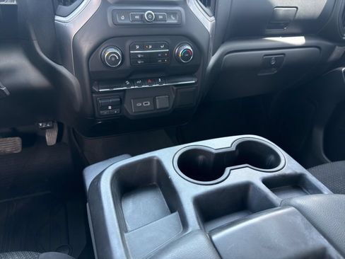 Used 2021 Chevrolet Silverado 1500 Custom Trail Boss AWD/4WD image 15