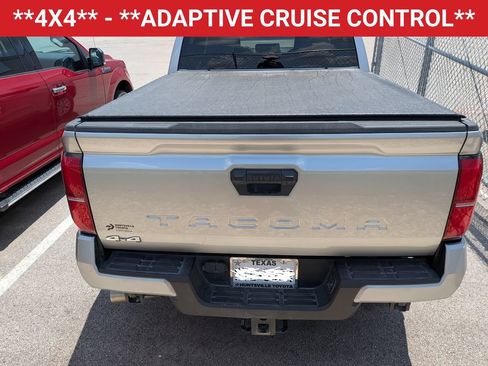 Used 2025 Toyota Tacoma SR5 AWD/4WD image 6