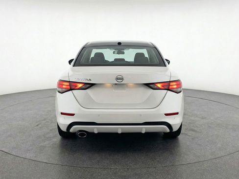 Used 2025 Nissan Sentra SV FWD image 6