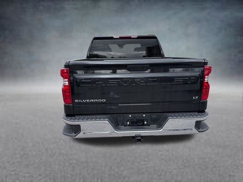 Used 2024 Chevrolet Silverado 1500 LT AWD/4WD image 16