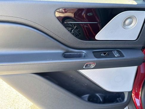 New 2026 Lincoln Aviator Black Label w/ Jet Appearance Package AWD/4WD image 19