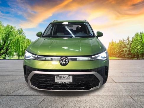 Certified 2025 Volkswagen Taos SEL w/ Black Wheel Plus Package AWD/4WD image 9