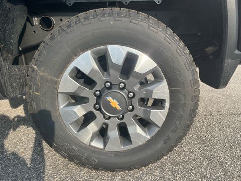 New 2026 Chevrolet Silverado 2500 Custom image 30