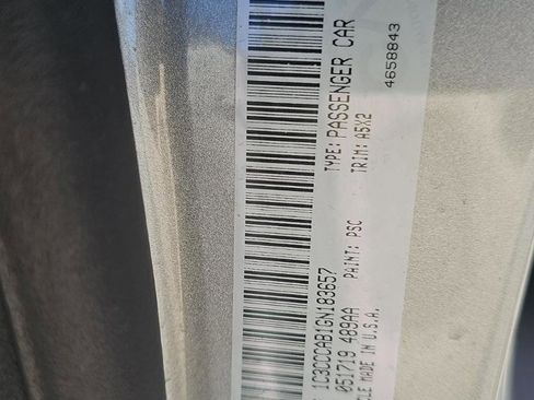 Used 2016 Chrysler 200 Limited FWD image 18