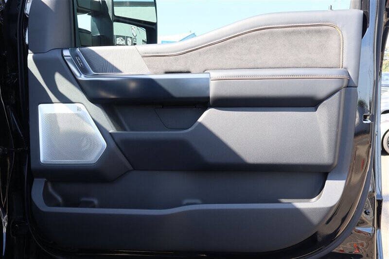 Used 2024 Ford F350 Platinum AWD/4WD image 30