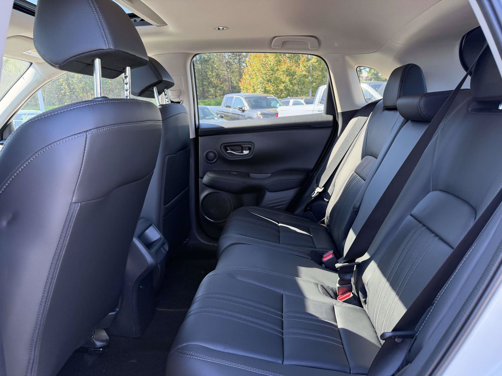 New 2027 Honda HR-V EX-L image 13