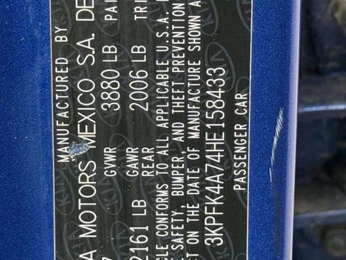 Used 2017 Kia Forte LX image 26