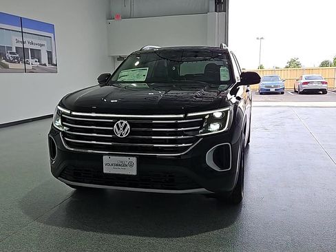 New 2026 Volkswagen Atlas SE FWD image 4