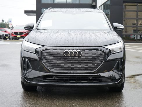 Used 2024 Audi Q4 e-tron Premium Plus w/ Premium Plus image 11