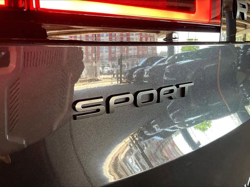 Used 2024 Land Rover Range Rover Sport Dynamic SE image 10