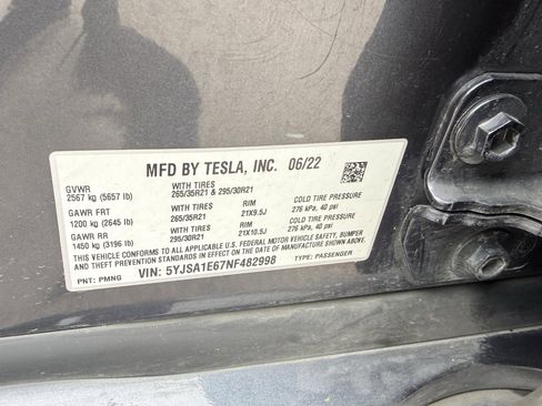 Used 2022 Tesla Model S Plaid AWD/4WD image 32